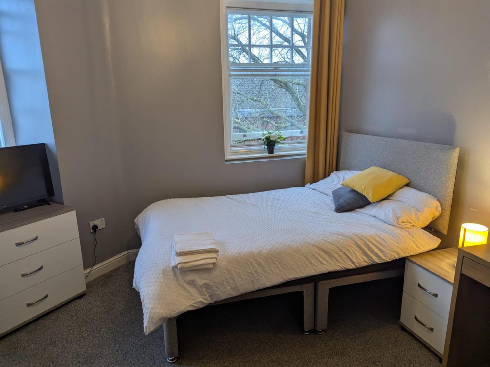 Rothschild Rooms Newcastle-under-Lyme Buitenkant foto